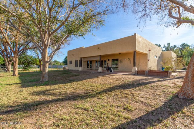 7802 W ORANGEWOOD Avenue, Glendale, AZ 85303