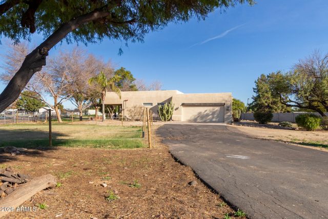 7802 W ORANGEWOOD Avenue, Glendale, AZ 85303