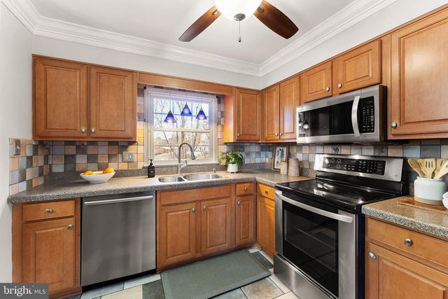 6101 BRIARVIEW CT, Alexandria, VA 22310