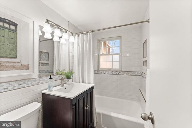 6101 BRIARVIEW CT, Alexandria, VA 22310