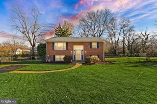 6101 BRIARVIEW CT, Alexandria, VA 22310