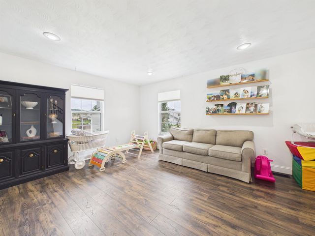 213 David St., Hurricane, WV 25526