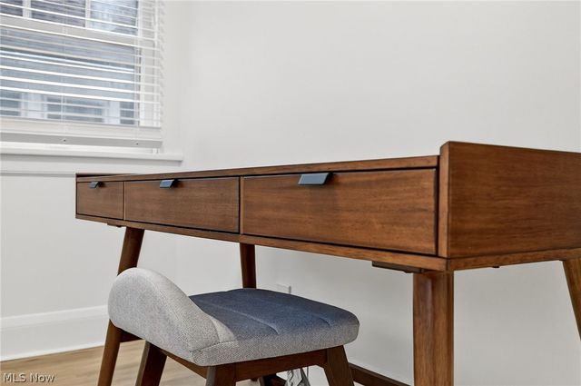 3326 E Overlook Road, Cleveland Heights, OH 44118