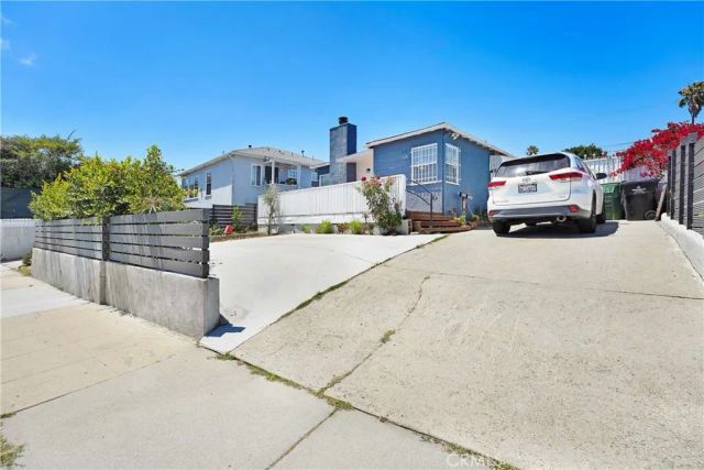 619 E Fairview, Inglewood, CA 90302