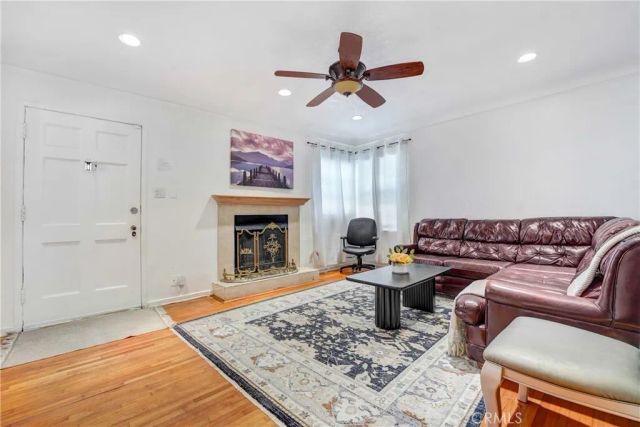619 E Fairview, Inglewood, CA 90302