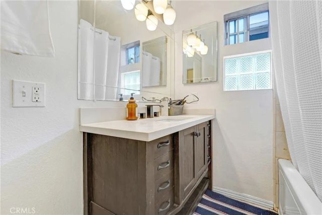 619 E Fairview, Inglewood, CA 90302