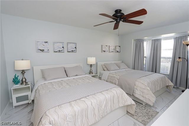 10805 Queen Anne LN 203, Naples, FL 34109