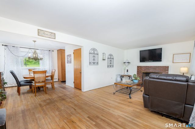 325 Barbara Road, Middletown, CT 06457