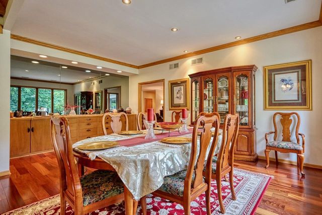 811 Farwell Drive, Madison, WI 53704