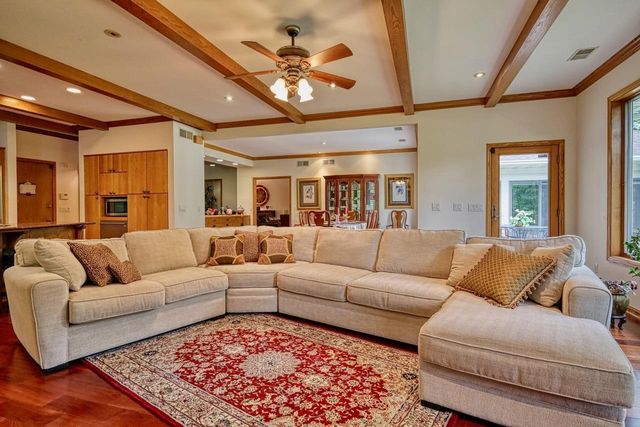 811 Farwell Drive, Madison, WI 53704