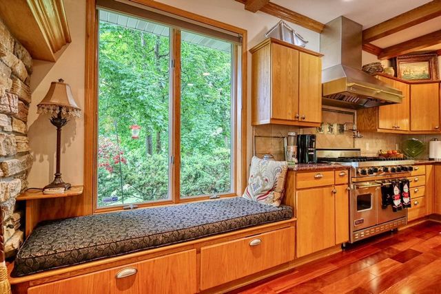 811 Farwell Drive, Madison, WI 53704
