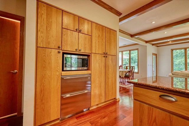 811 Farwell Drive, Madison, WI 53704