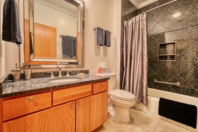 811 Farwell Drive, Madison, WI 53704