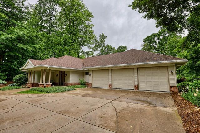 811 Farwell Drive, Madison, WI 53704