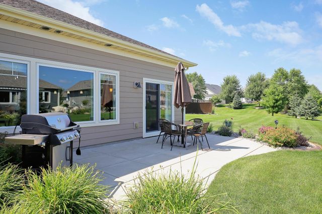 8824 Upper 7th Place N, Lake Elmo, MN 55042