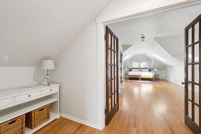 6614 N Talman Avenue, Chicago, IL 60645