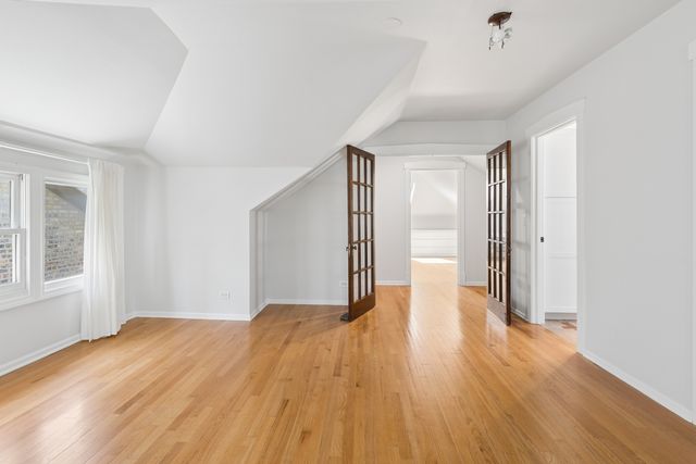 6614 N Talman Avenue, Chicago, IL 60645