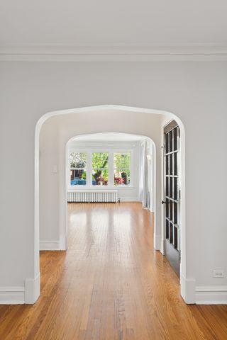 6614 N Talman Avenue, Chicago, IL 60645