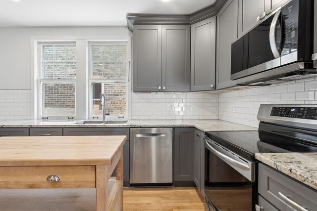 6614 N Talman Avenue, Chicago, IL 60645