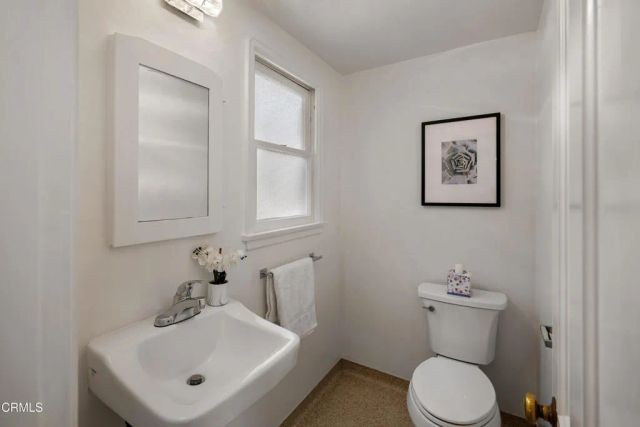 2043 Pepper Drive, Altadena, CA 91001