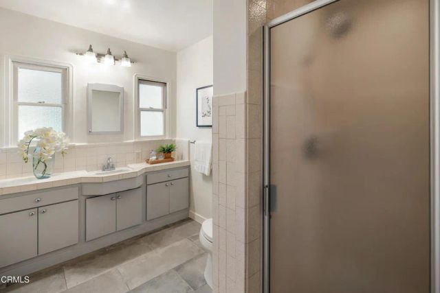 2043 Pepper Drive, Altadena, CA 91001
