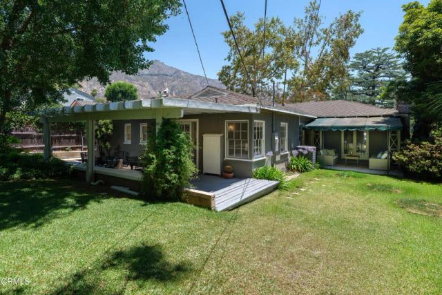 2043 Pepper Drive, Altadena, CA 91001