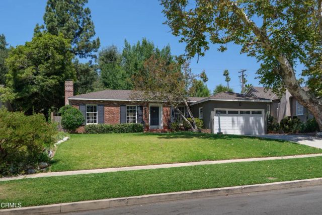 2043 Pepper Drive, Altadena, CA 91001