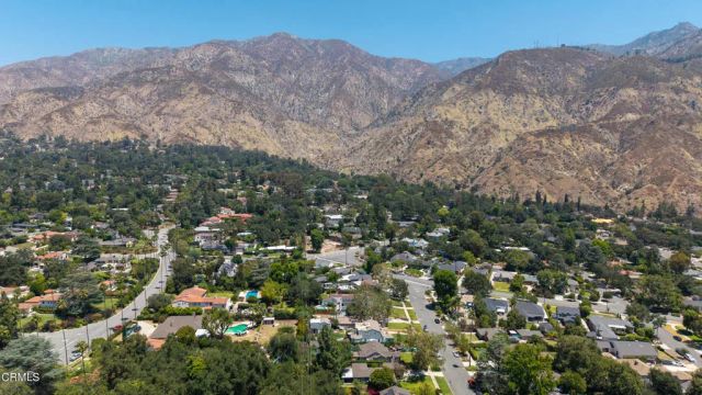 2043 Pepper Drive, Altadena, CA 91001