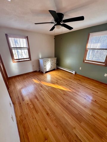 21 Park Dr, Attleboro, MA 02703