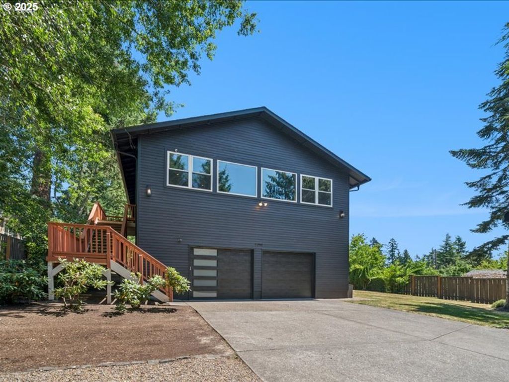 1700 Nw SALTZMAN Rd, Portland, OR 97229
