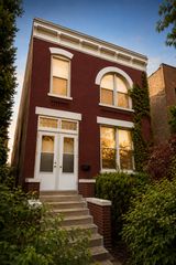 2423 W Mclean Avenue, Chicago, IL 60647