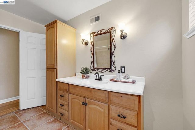 3623 Sutton Loop, Fremont, CA 94536