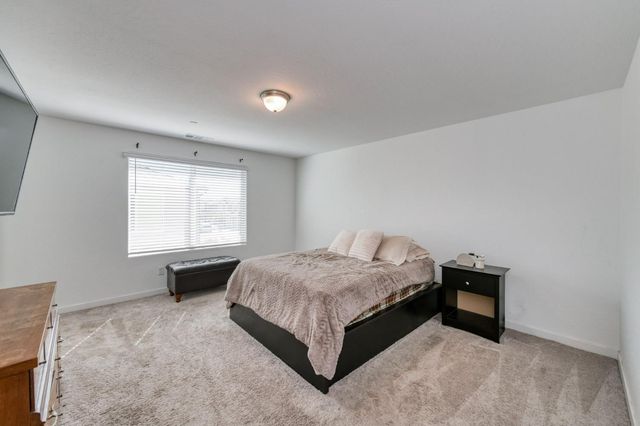 6137 W Richert Avenue, Fresno, CA 93723