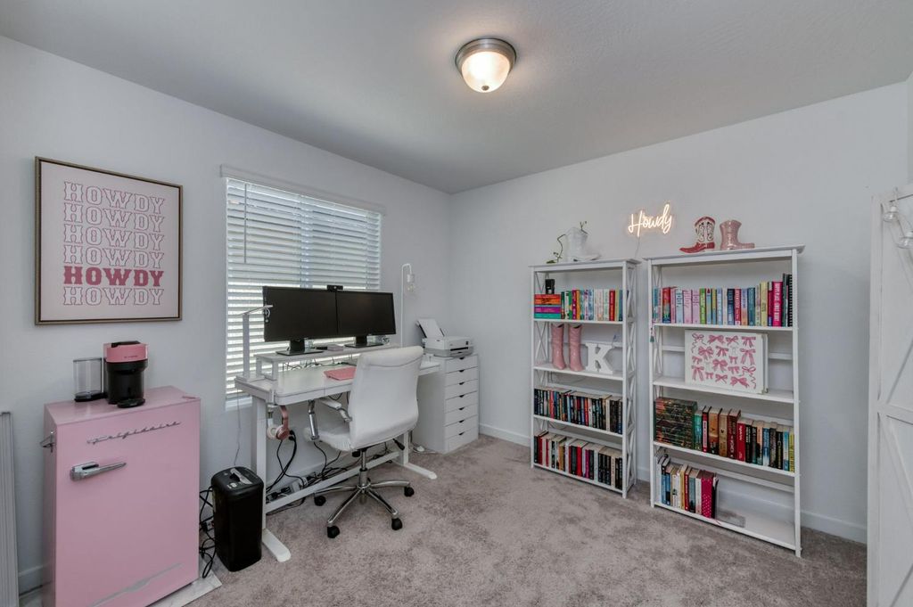 Image 18 of property listing at 6137 W Richert Avenue, Fresno, CA 93723