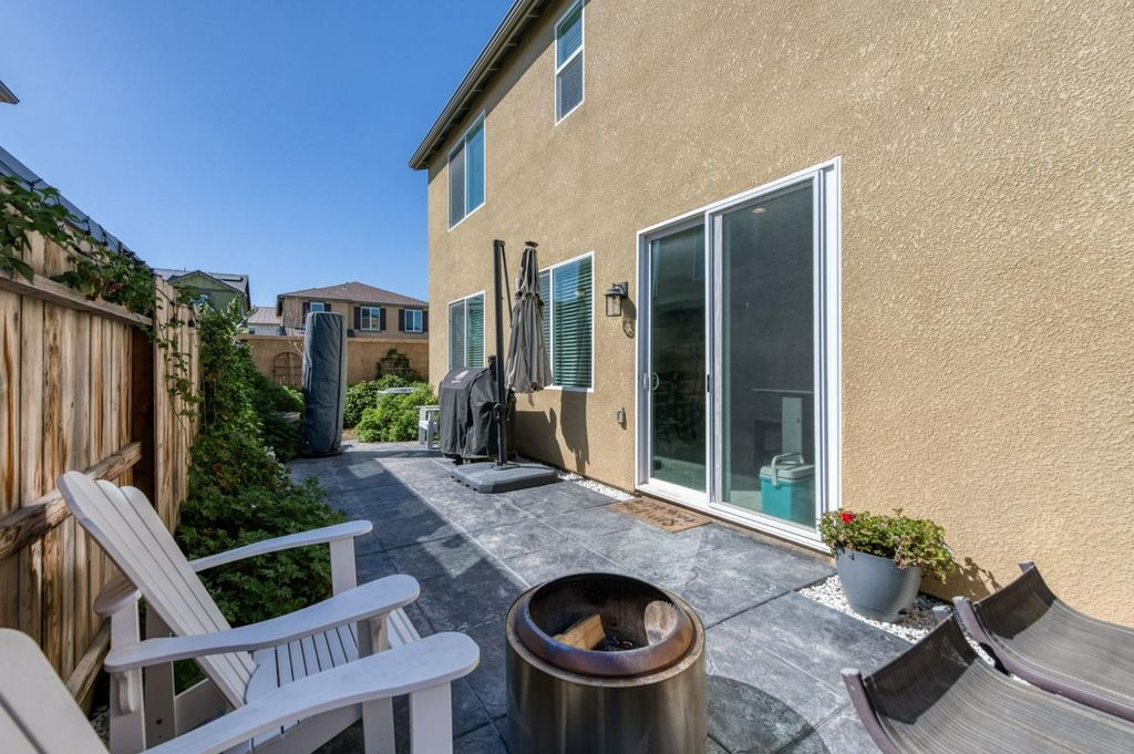 Image 19 of property listing at 6137 W Richert Avenue, Fresno, CA 93723