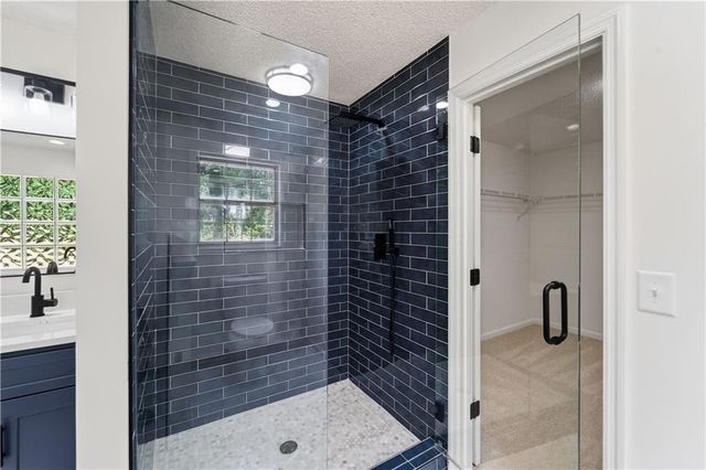 2125 Brandon Acres Drive, Buford, GA 30519