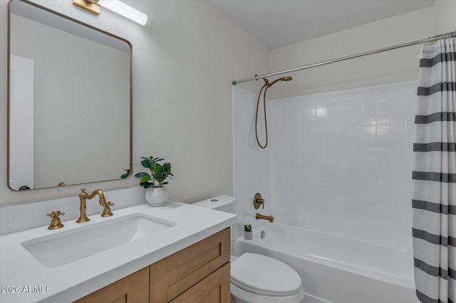 9814 N 5TH Street, Phoenix, AZ 85020