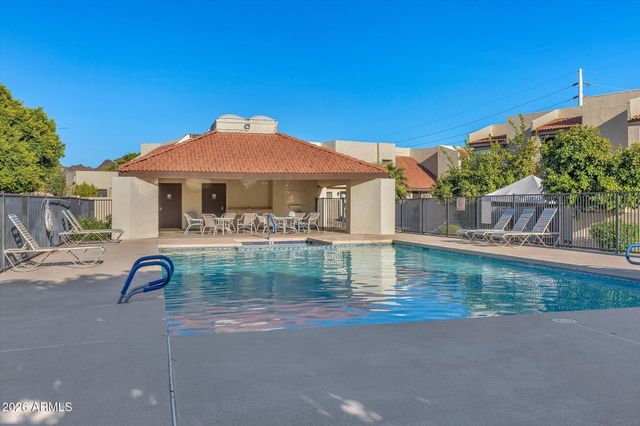 9814 N 5TH Street, Phoenix, AZ 85020