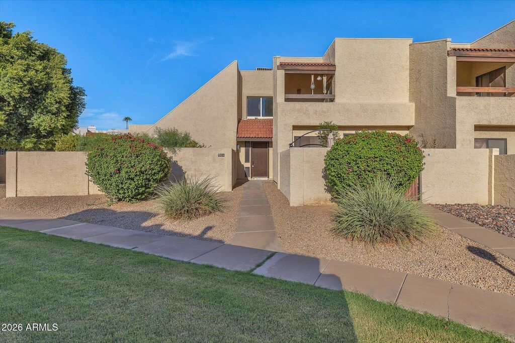 9814 N 5TH Street, Phoenix, AZ 85020