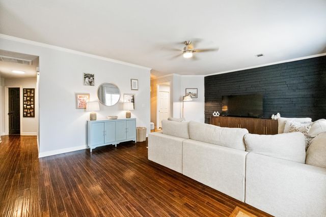 586 Crepe Myrtle, Cabot, AR 72023