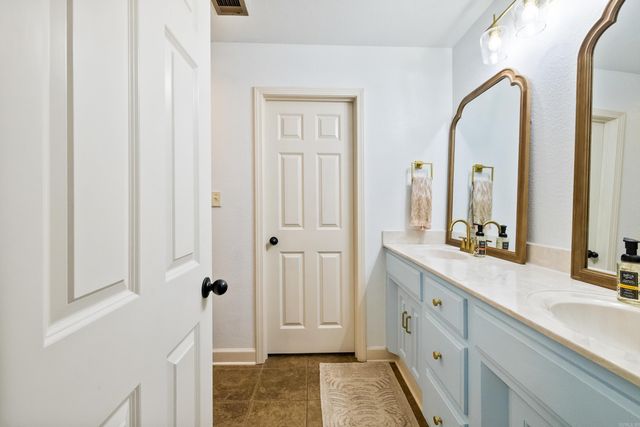 586 Crepe Myrtle, Cabot, AR 72023