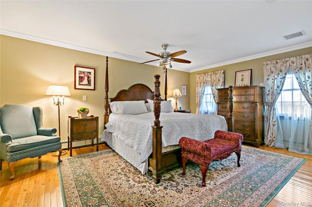 1050 Knollwood Road, White Plains, NY 10603