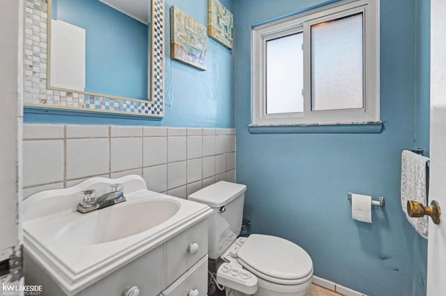 37755 Hacker Drive, Sterling Heights, MI 48310