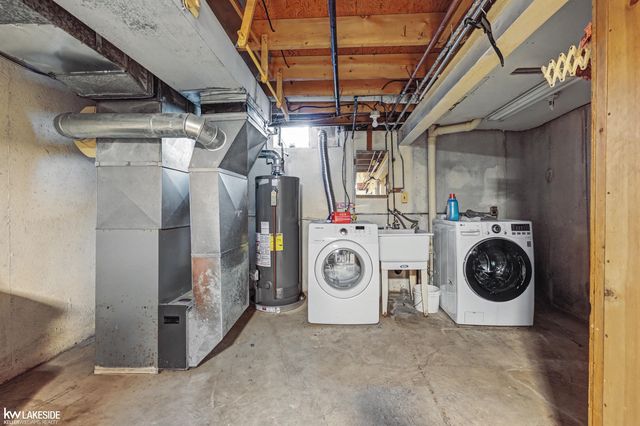 37755 Hacker Drive, Sterling Heights, MI 48310