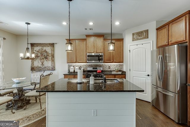 111 Gunier Circle, Dawsonville, GA 30534