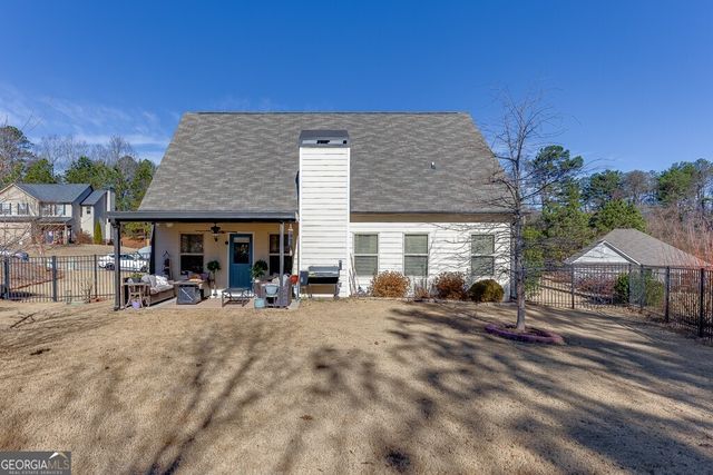 111 Gunier Circle, Dawsonville, GA 30534
