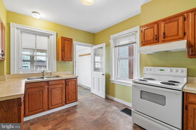 345 YORK AVE, Lansdale, PA 19446