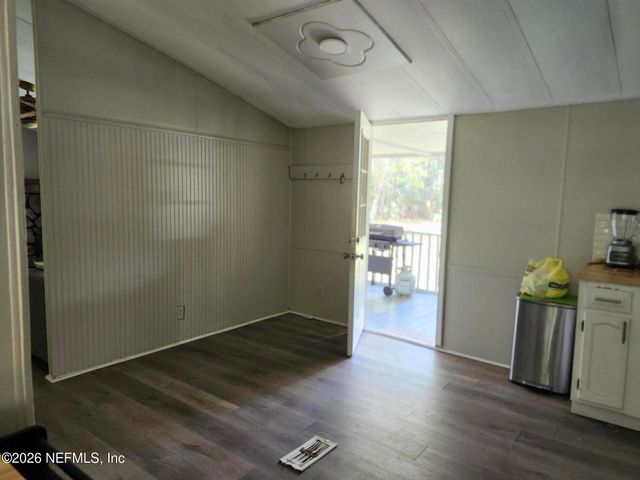 132 PALMETTO POINT Lane, San Mateo, FL 32187