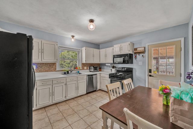 3402 Westmoreland DR, Roanoke, VA 24018