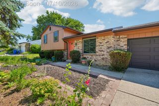 2714 Silverstone Lane, Waterford Charter Township, MI 48329